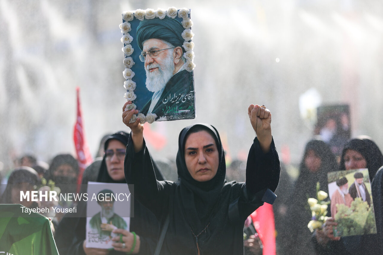 مراسم وداع با رهبر شهید انقلاب - ۹