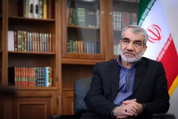 کدخدایی: تبیین نظام سیاسی جمهوری اسلامی ایران باید توسعه یابد