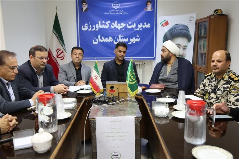 تولیدات کشاورزی سالانه 4.6 میلیون حاصل تلاش کارکنان و بهره‌برداران است