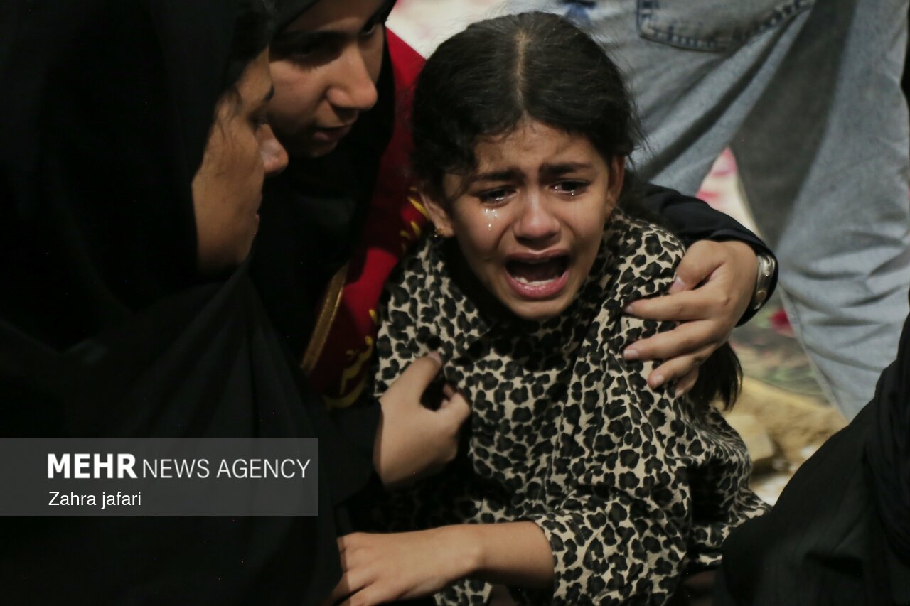 تشییع و تدفین پیکر شهید «محمد محمودزاده» در بندرعباس