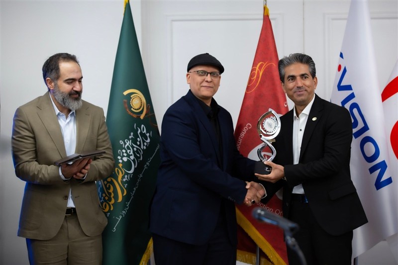 مادیران، برنده تندیس حمایت از حقوق مصرف‌کنندگان شد