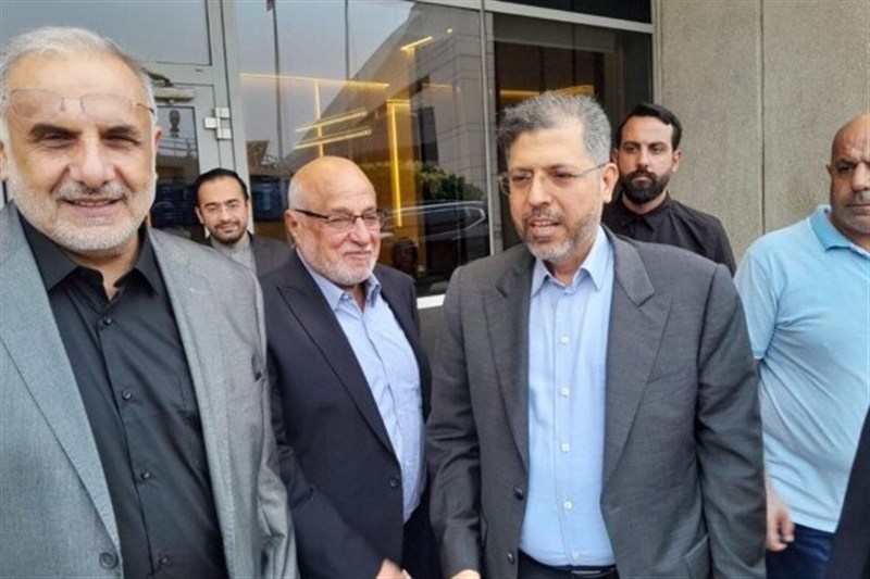 ادای احترام معاون وزیر خارجه به مقام شهید سیدحسن نصرالله