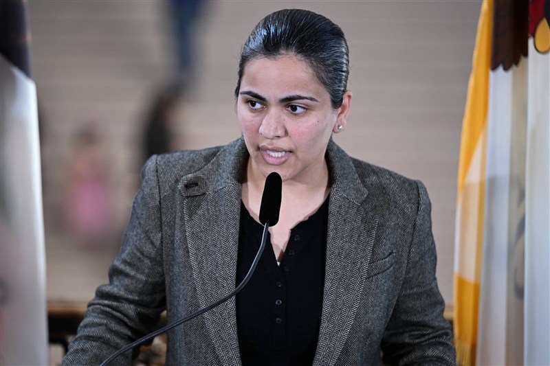 وهاب: جنگ‌سالاران مورد حمایت آمریکا، افغانستان را به تاراج بردند