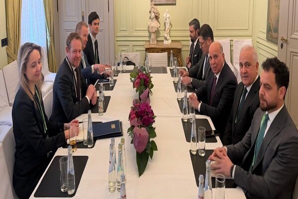 تاکید وزیر خارجه عراق بر راه حل دیپلماتیک برای حفظ ثبات منطقه