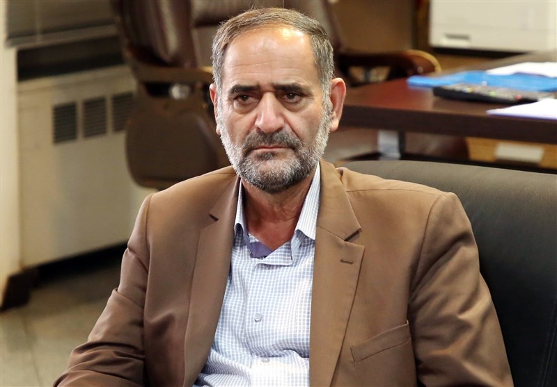 عباس‌پور: واردات خودرو باید خودروسازان را به رقابت وادار کند