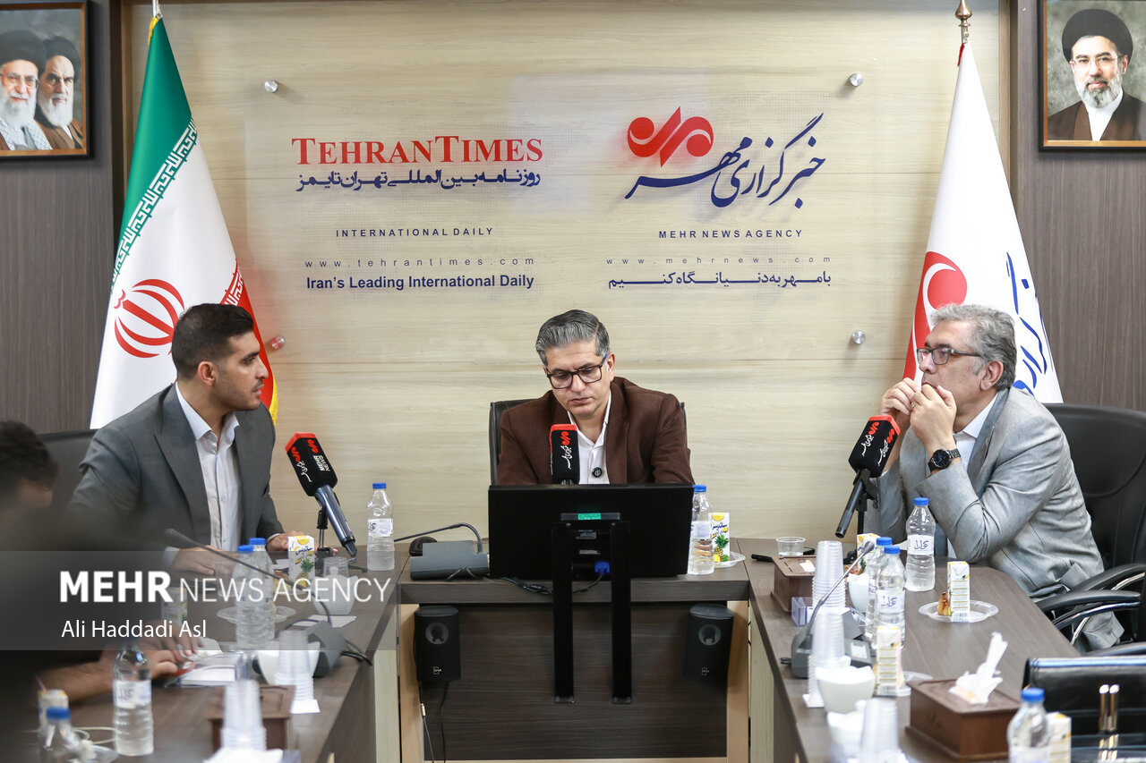  نشست بین المللی «از میدان جنگ تا محاصره اقتصادی»+ فیلم کامل