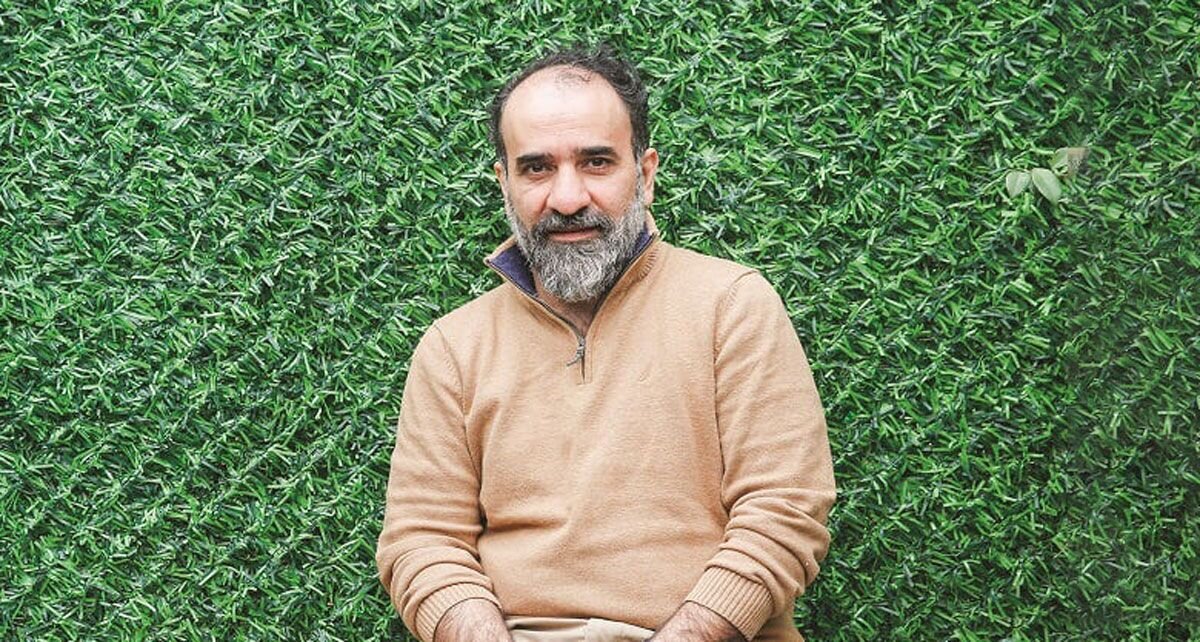 انتقال رضا امیرخانی به خانه/ سطح هوشیاری او تغییر محسوسی نداشته است