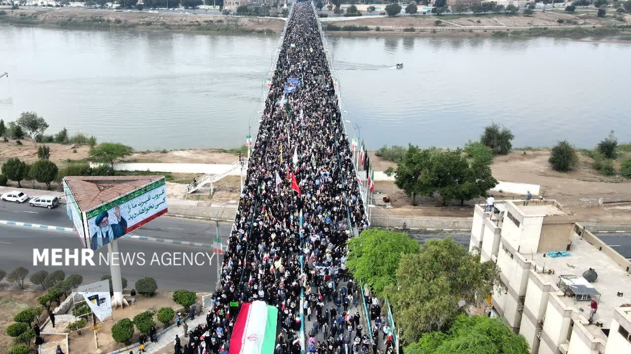 موج جمعیت بی‌نظیر در اهواز؛ راهپیمایی قدس با شکوهی کم‌سابقه برگزار شد