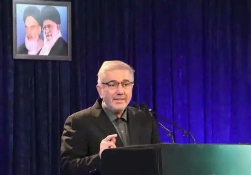ترکیب الهام معنوی و حرکت ملی به سوی پیشرفت