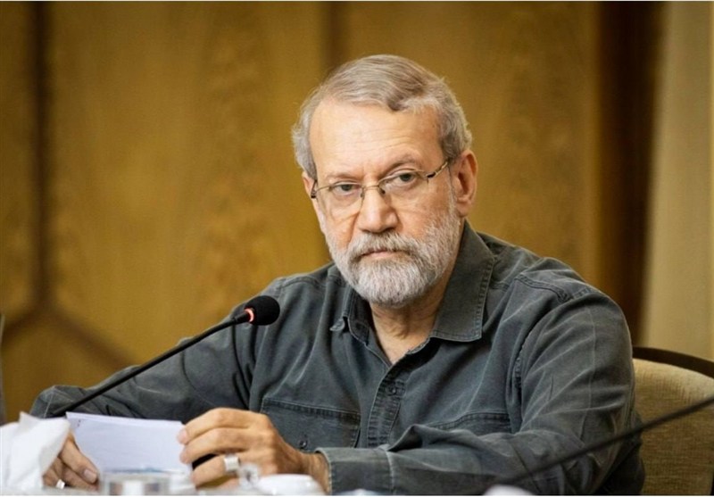 علی لاریجانی، دبیر شورای عالی امنیت ملی ایران به امام شهدا پیوست