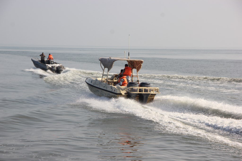 توقیف شناور حامل کالای قاچاق در قشم