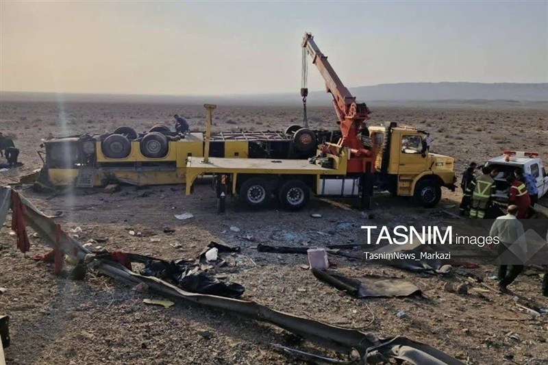 11کشته و 24 مصدوم در واژگونی اتوبوس/خواب‌آلودگی راننده علت حادثه