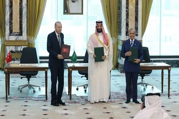 برگزاری اولین نشست مقامات ترکیه، پاکستان و عربستان تحت توافق مکه