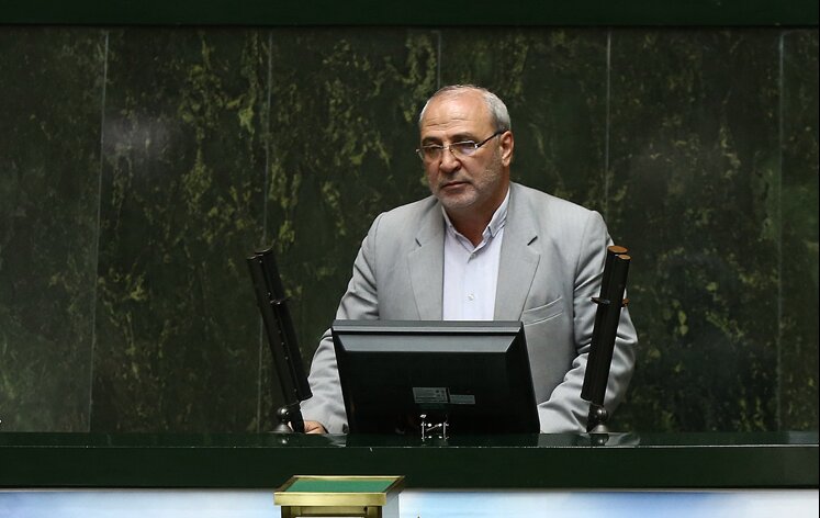 حاجی‌دلیگانی:شاخص‌های دهک‌بندی سرپرستان خانوار اصلاح شود