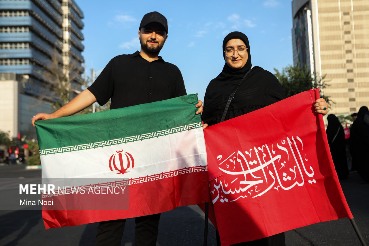 مراسم تشییع پیکر مطهر رهبر شهید انقلاب در تهران - ۲