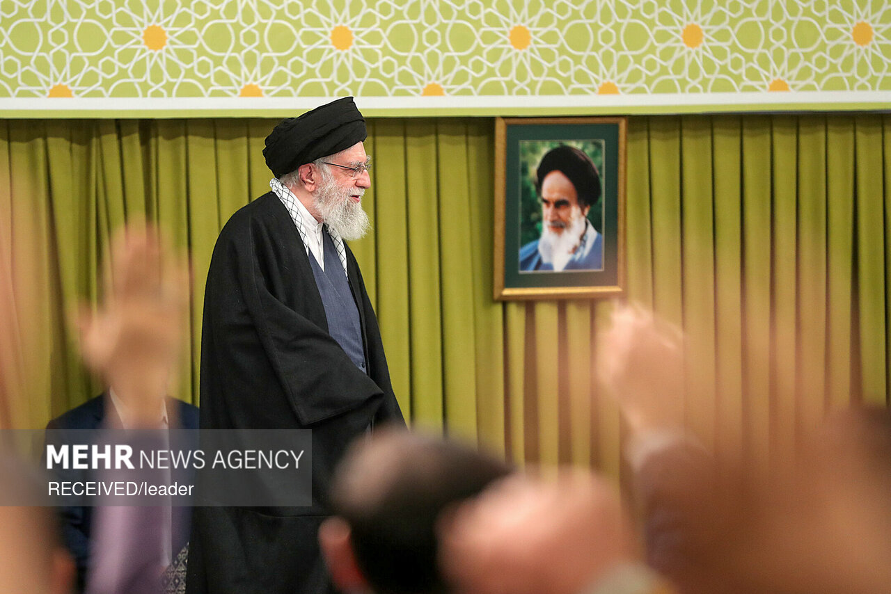 دیدار اقشار مختلف مردم با رهبر معظم انقلاب اسلامی
