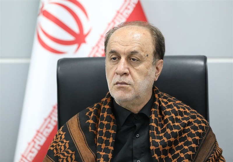 حاجی‌بابایی: مجلس از خواسته ملت و رهبری درباره تنگه هرمز عقب نمی‌نشیند