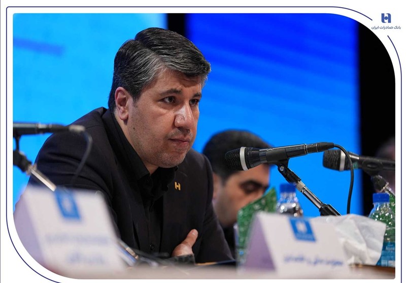 تاکید مدیرعامل بانک صادرات ایران بر ارتقای خدمات بانکی​