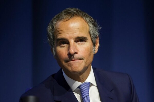 وزیر خارجه عمان با گروسی دیدار کرد