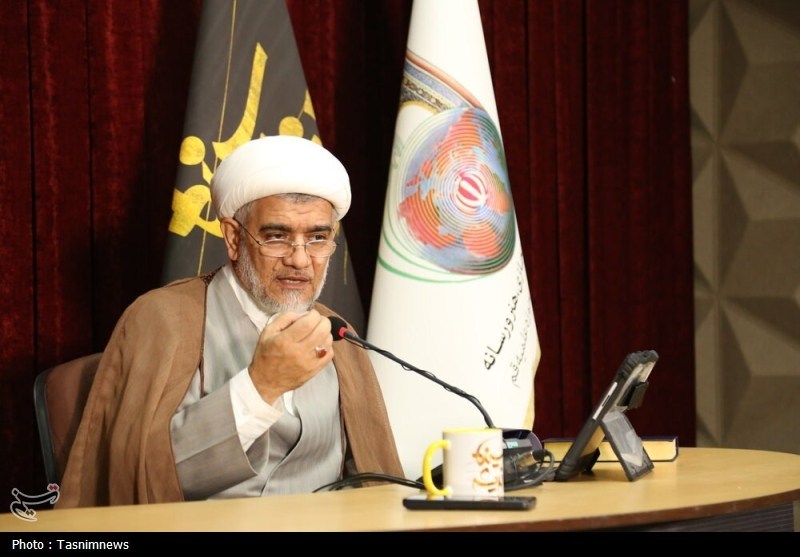 "میان" و "میانه" دوگانه‌ها/در استقبال از نوشته محسن چاوشی