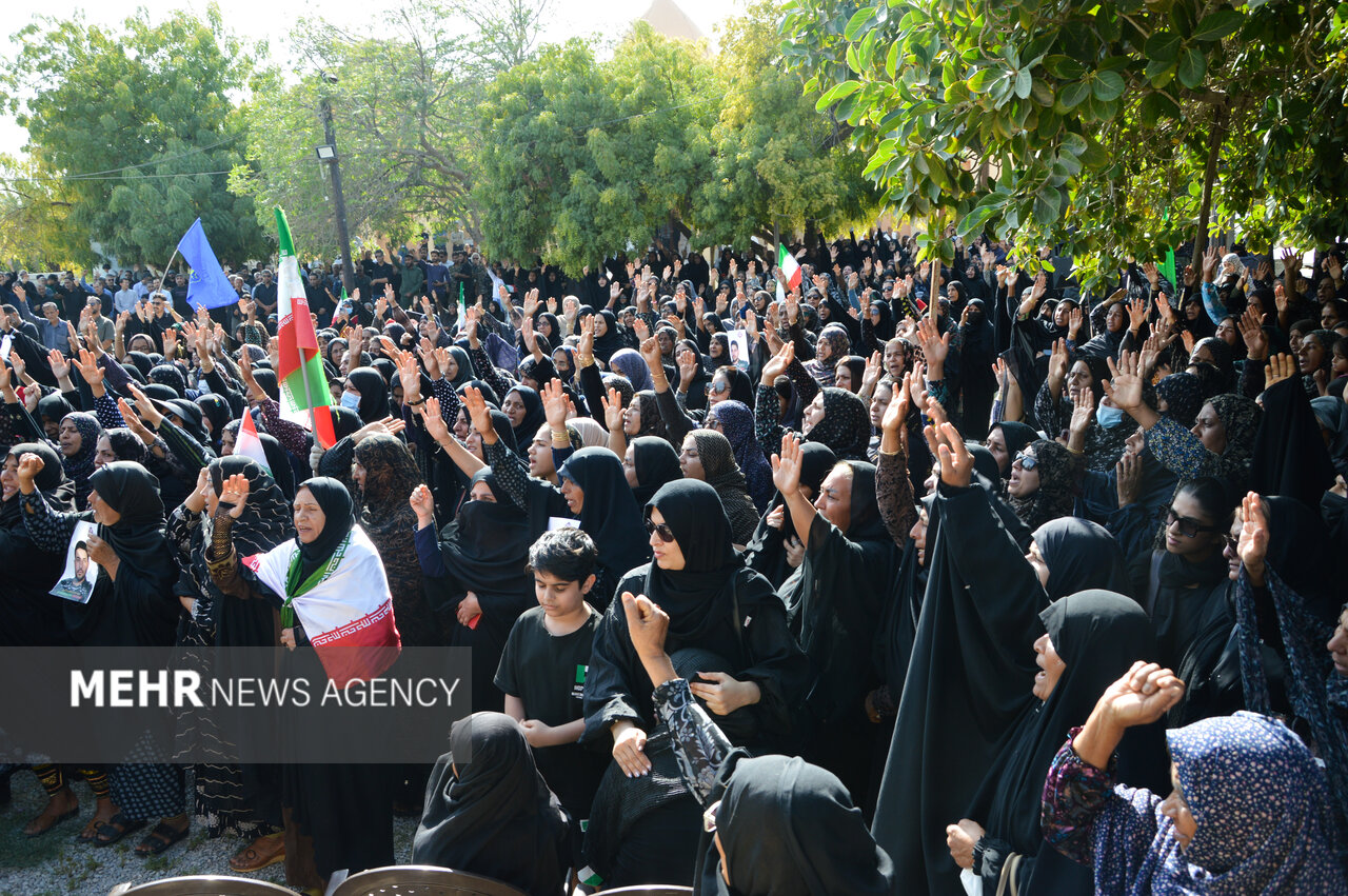 بیعت مردم دهستان ایسین بندرعباس با رهبر انقلاب اسلامی