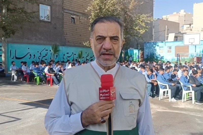 250 دانش‌آموز نیازمند ورامین در پویش «مهر رضوی» حمایت شدند