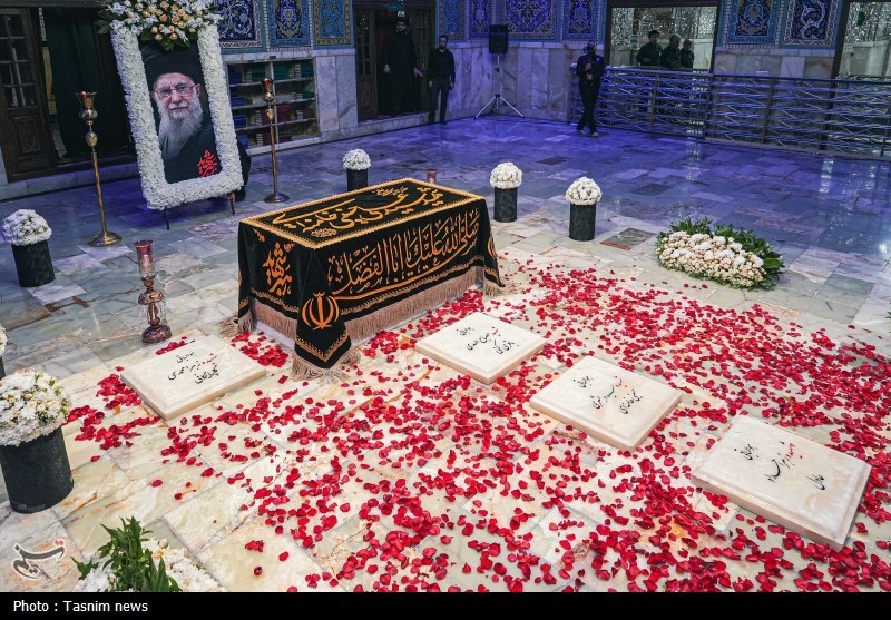 شکوه وداع در حریم شمس‌الشموس