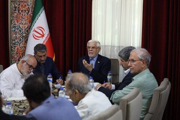عارف: همه ارکان دولت باید گوش شنوای دیدگاه‌ دانشگاهیان باشد