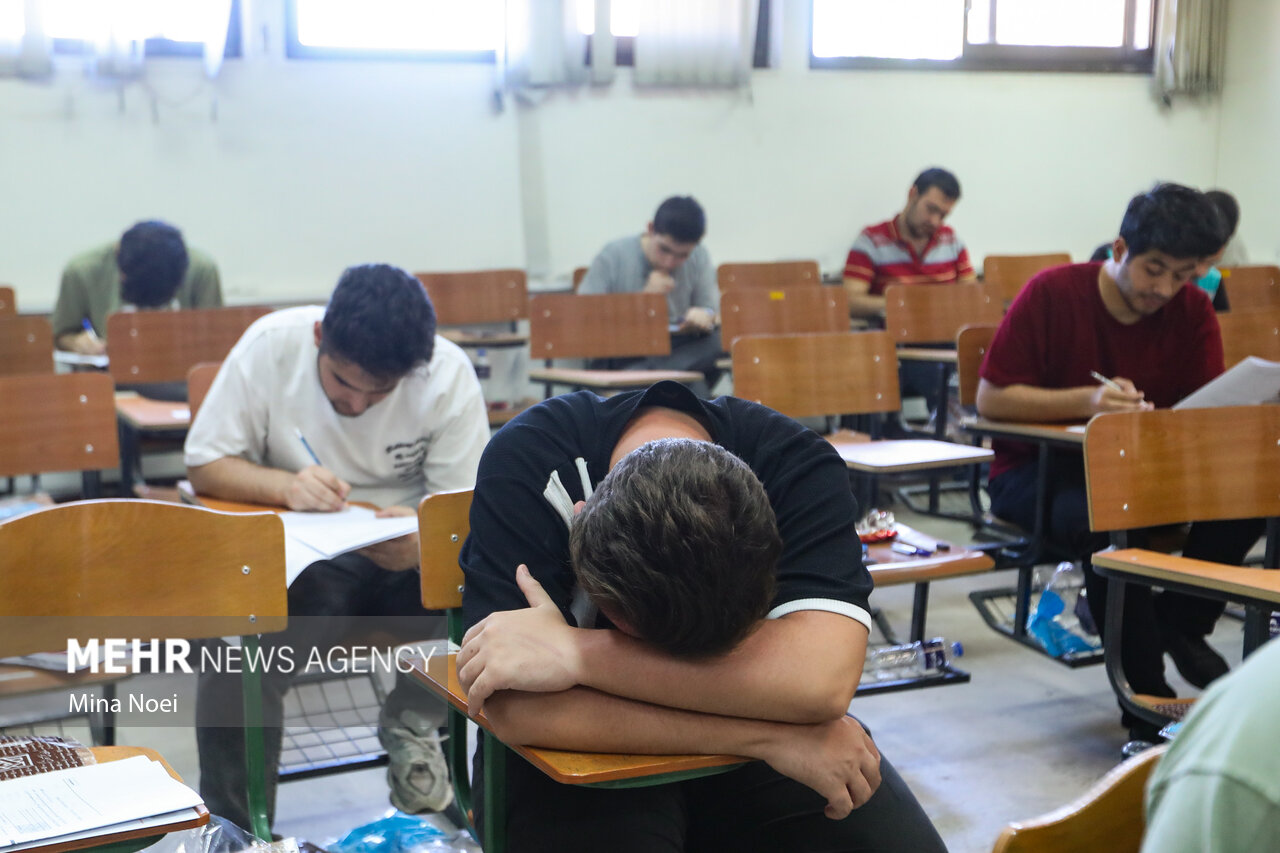 رقابت بیش از ۹۵۰ داوطلب کنکور در پنج حوزه امتحانی ورامین