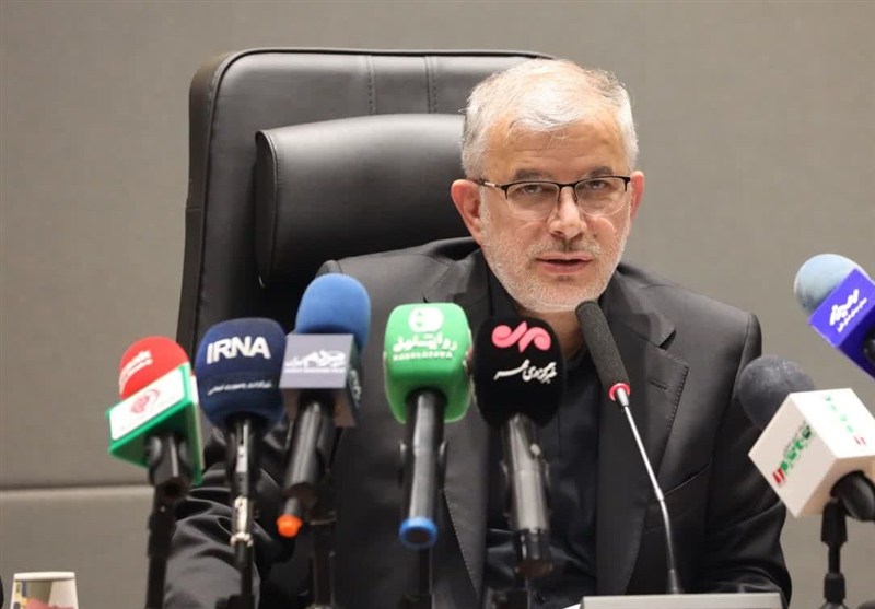 هیچ جوانی نباید به دلیل مشکلات مالی از ورزش محروم بماند