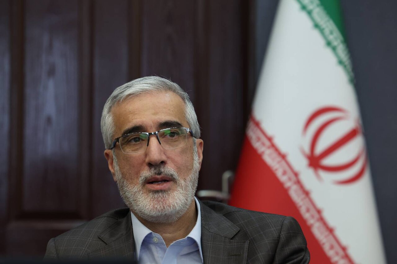 پیرصالحی: برخی کمبودهای دارویی حاصل تجویز خارج از فهرست است