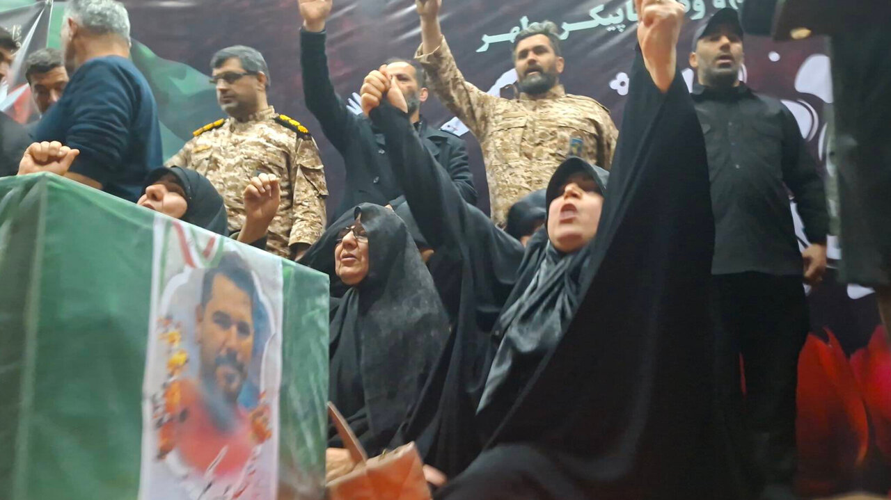 وداع باشکوه با شهید «حسین خیزاب» در نکا