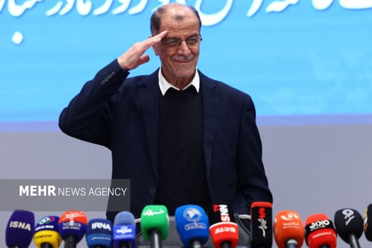 خسروی‌وفا: تنها کسی که همیشه حامی ورزشکاران بود، قائد شهید بود
