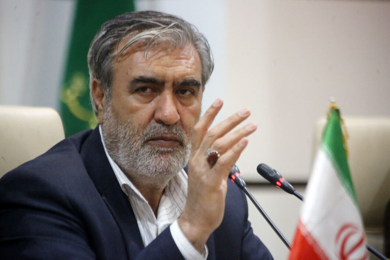 عزیزی: مجلس بر روند مذاکرات نظارت دقیق و مستمر دارد