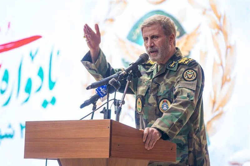 سرلشکر حاتمی: ملت ایران با ایستادگی خود پروژه دشمن را شکست داد