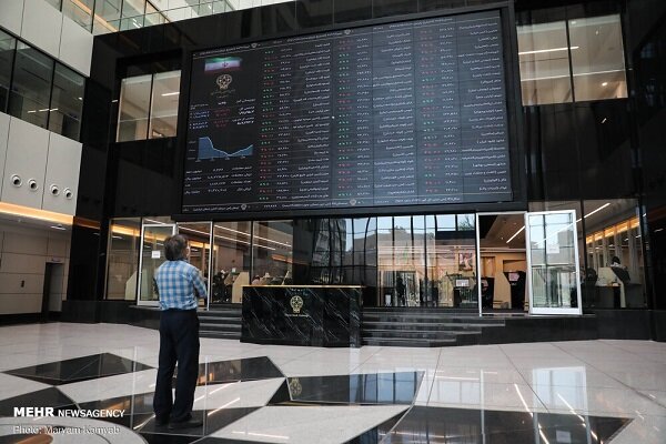 نماد ایران خودرو تا هفته آینده در بورس متوقف شد