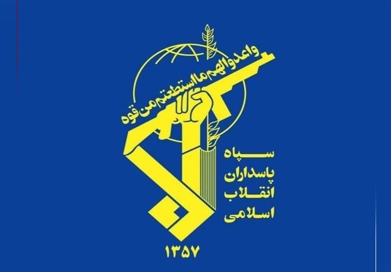 انفجار و آتش سوزی کشتی متخلف در تنگه هرمز