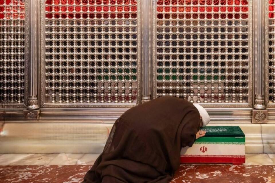 قرار نبود اینگونه به زیارت بروی...