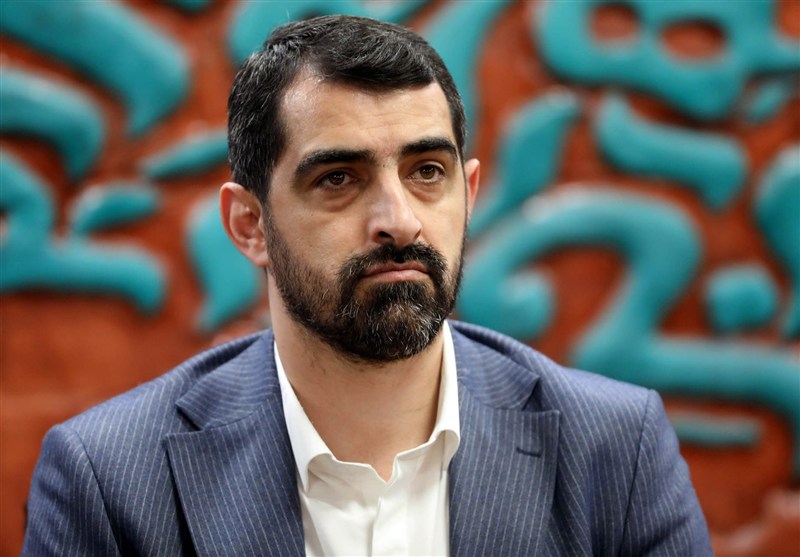 داوری: 10 میلیارد برای سالن آزادی هزینه کردیم