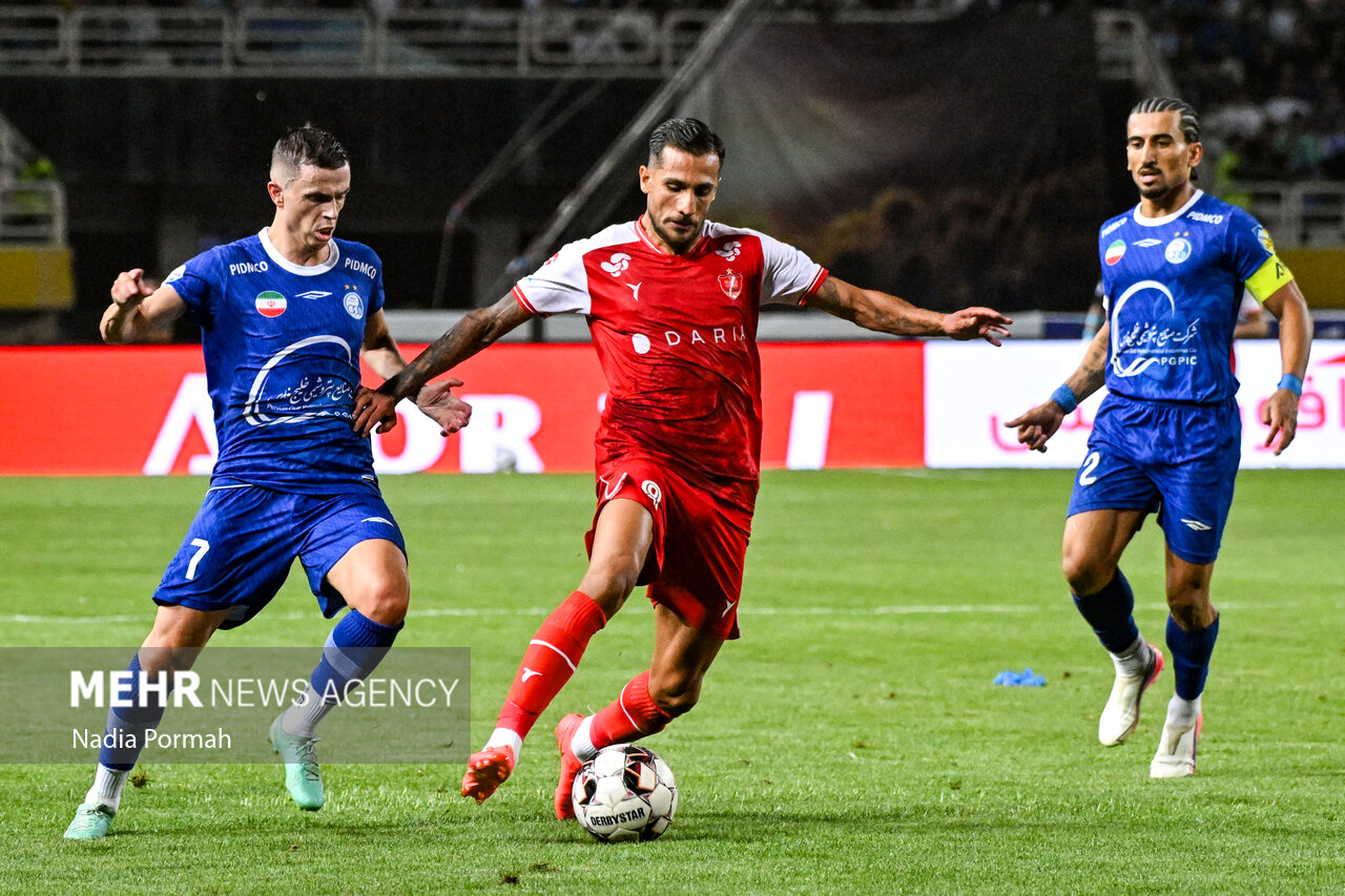 باشگاه پرسپولیس: اسناد مهمی درباره بازیکن خارجی استقلال ارائه کردیم