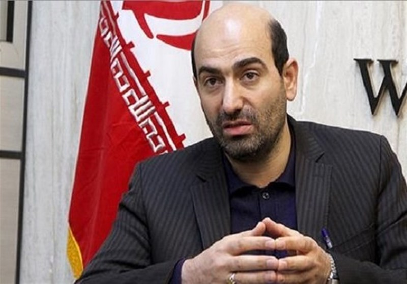 توجه رهبر انقلاب به جلوگیری از فتنه داخلی دشمن با تداوم حضور مردم