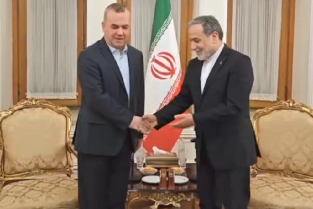 عراقچی: ایران از لبنان در دفاع از تمامیت ارضی حمایت می‌کند