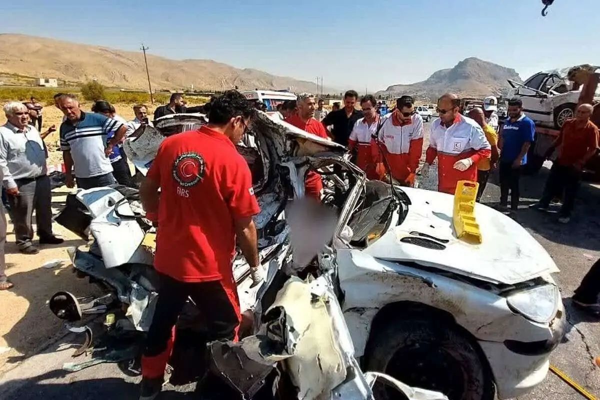 پلیس راه: افزایش ۱۲ درصدی جان باختگان حوادث رانندگی در نوروز سال گذشته/ کرمان با سهم ۹ درصدی، بیشترین تعداد متوفیان را داشت/ ۴۳ درصد از علت وقوع سوانح، «عدم توجه به جلو» بود