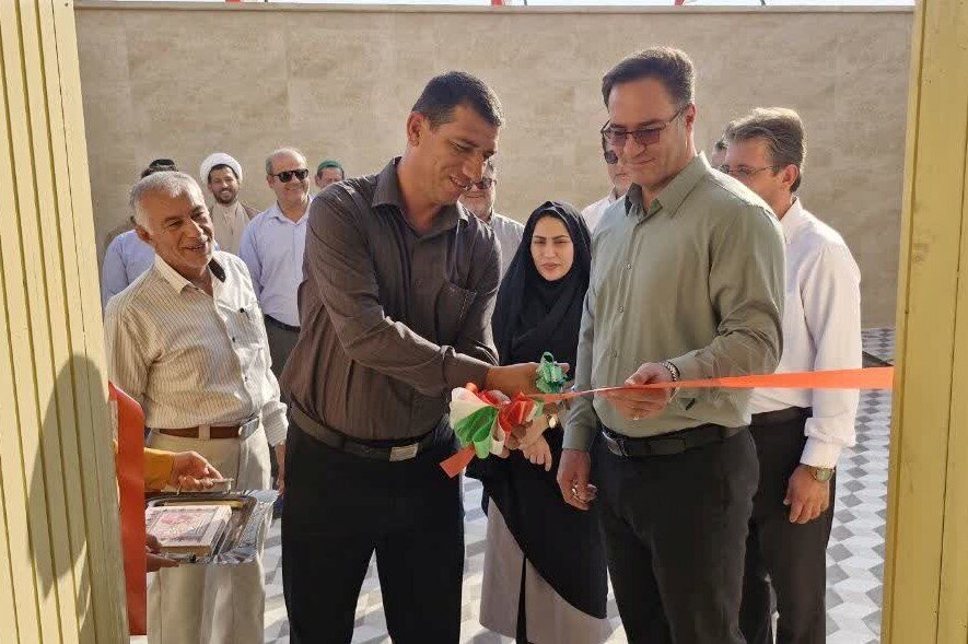 ساختمان دهیاری روستای احمدآباد تنگستان افتتاح شد