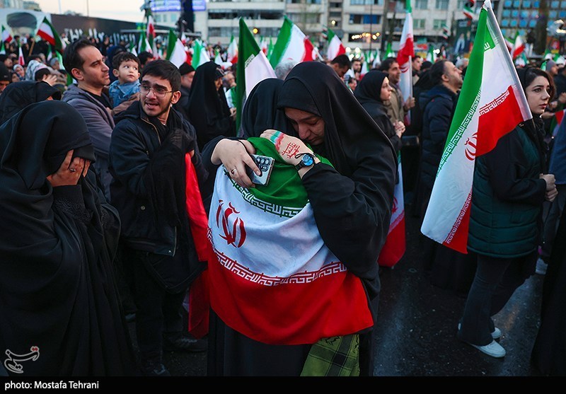 همدلی در میدان؛ از سفره صلوات تا امیدی که زنده است