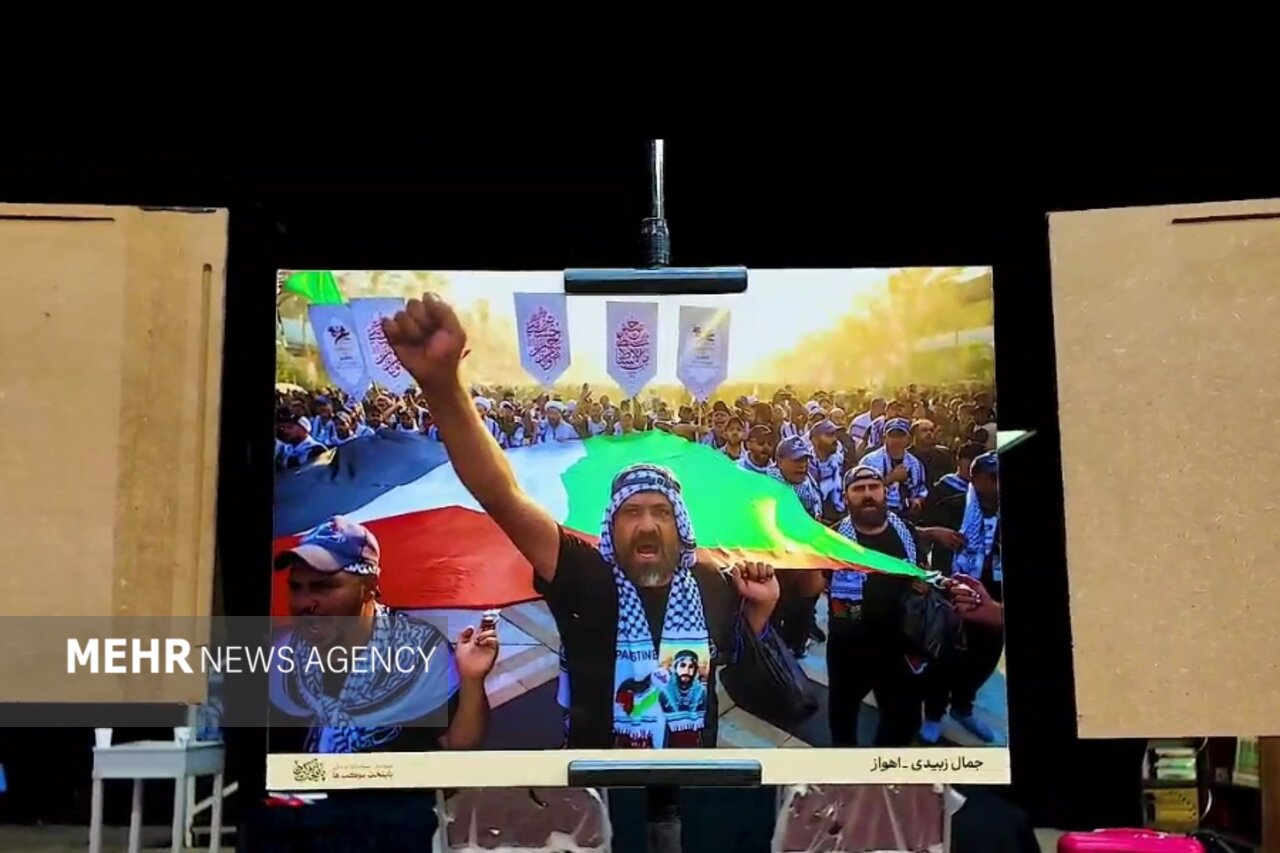 پایتخت موکب‌ها را به انتقام خون رهبر شهید گره می‌زنیم
