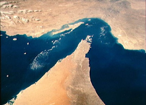 ادامه توهمات رئیس جمهور آمریکا درباره تنگه هرمز