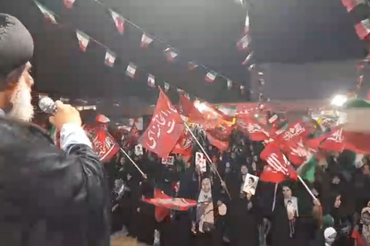 اجتماع حماسی مردم خورموج در شب ۲۰۴
