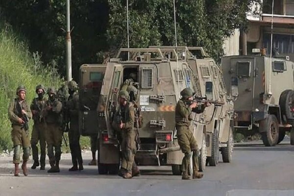 شهادت یک فلسطینی در قدس و تداوم یورش به کرانه باختری