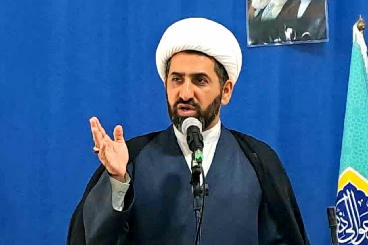 قدرت ایمان عامل ایستادگی ایران در برابر دشمن است